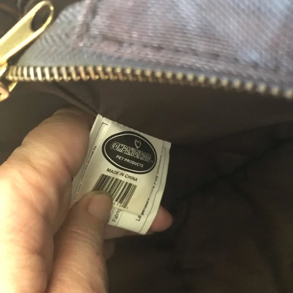 Small pet carrier